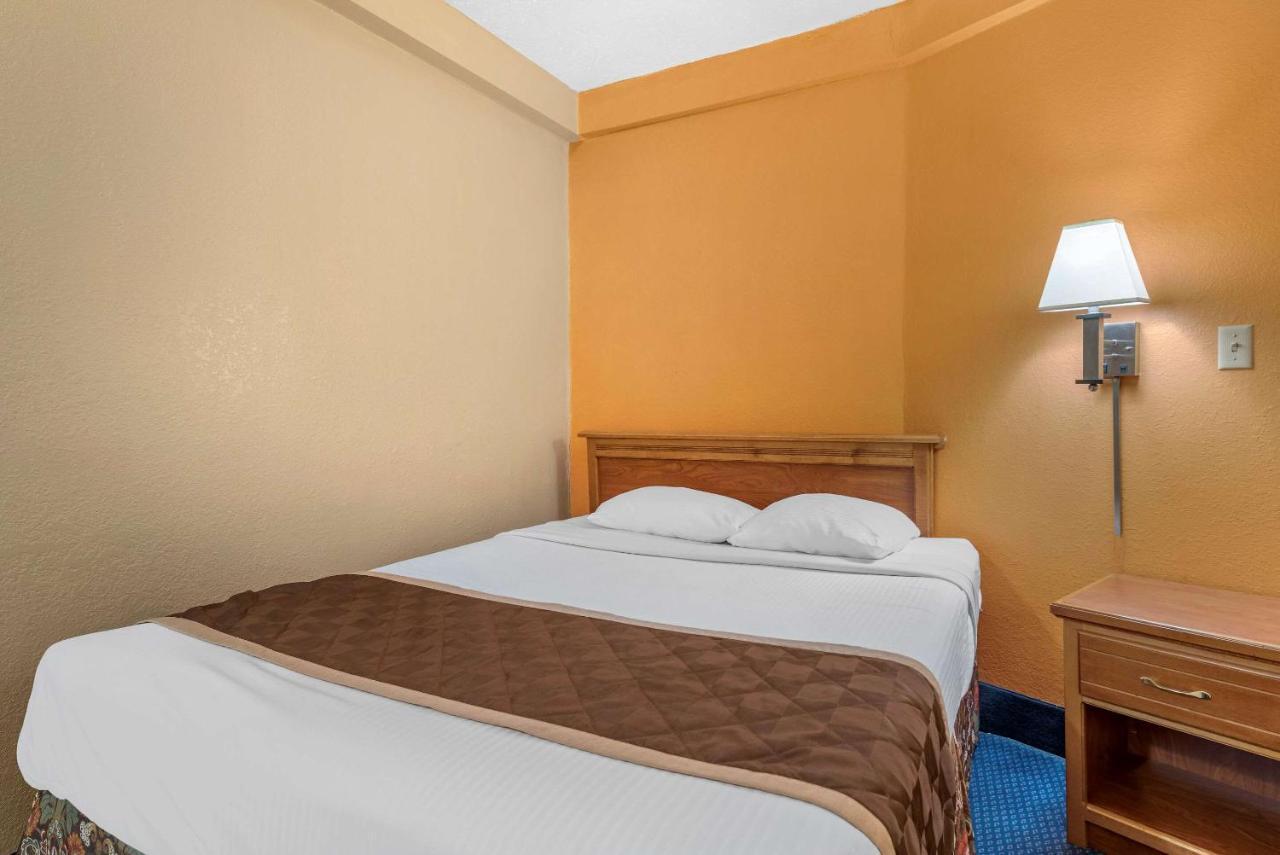 Asam Hotel Goodland Kültér fotó